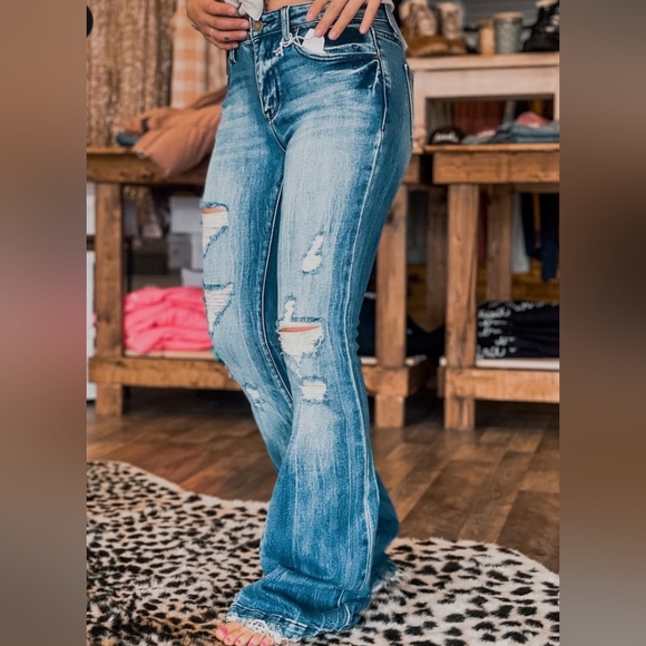Petra153 Jeans Medium Wash - Picture 1 of 1
